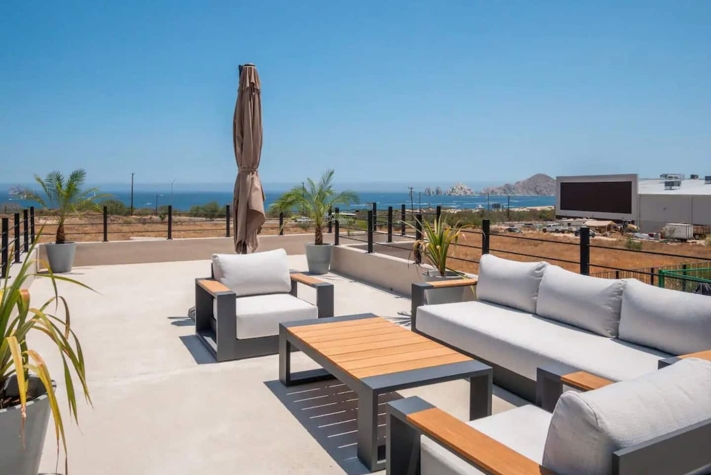 Modern 2BR with Ocean Views — photo 12