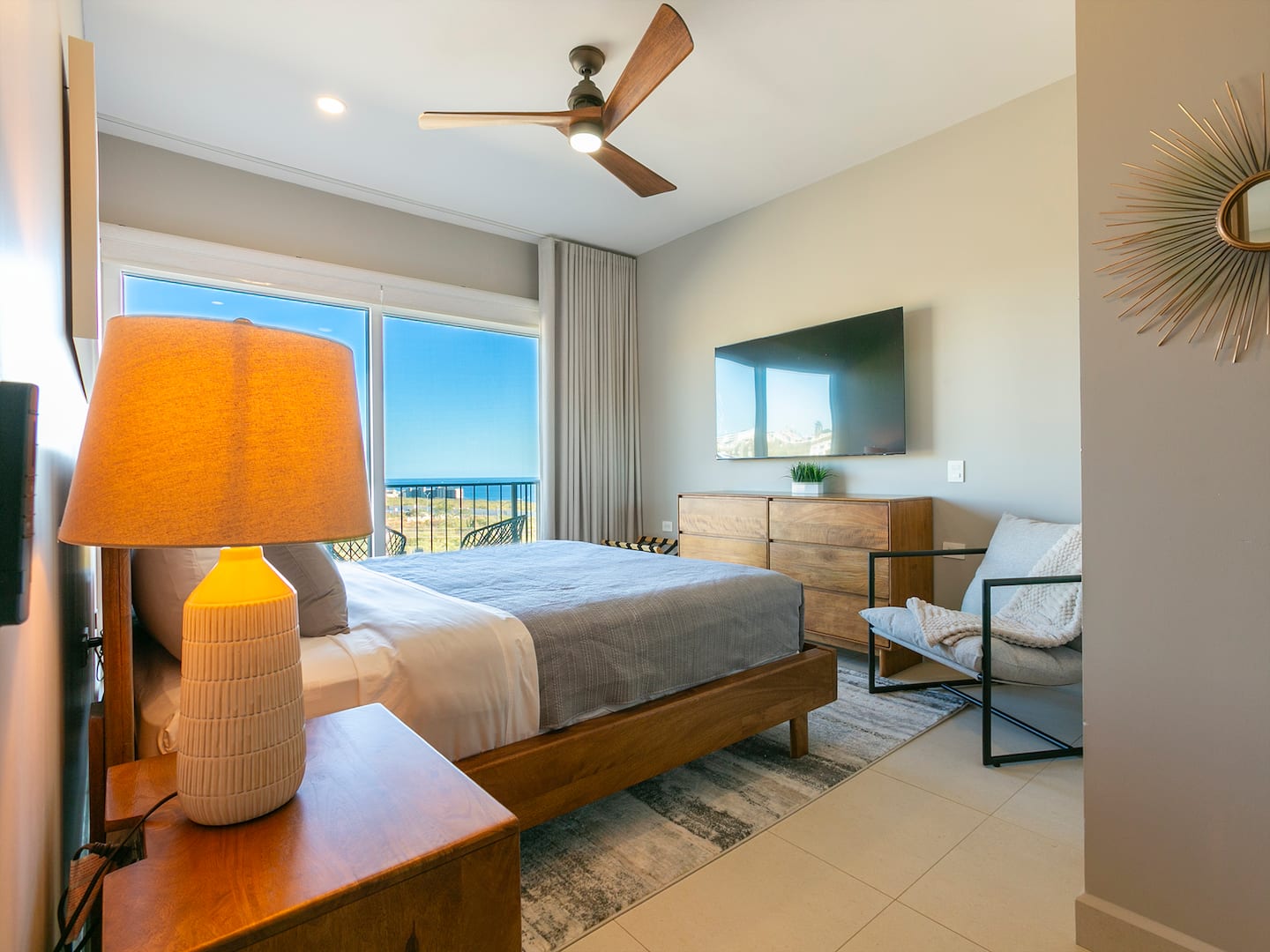 Modern 2BR with Ocean Views — photo 4