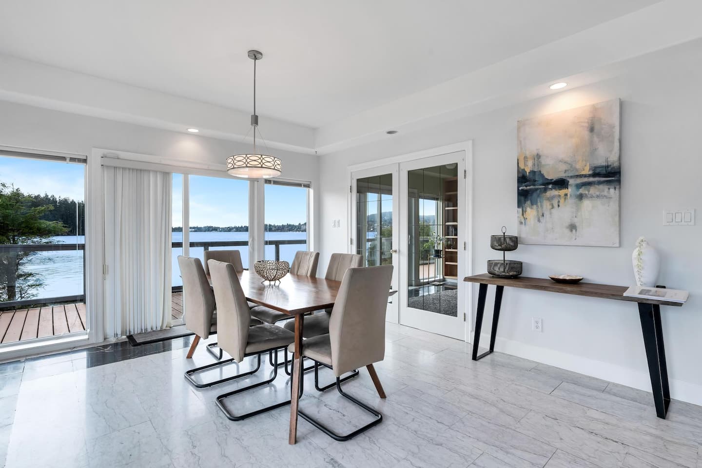 Sooke's Ocean Point Retreat — photo 19
