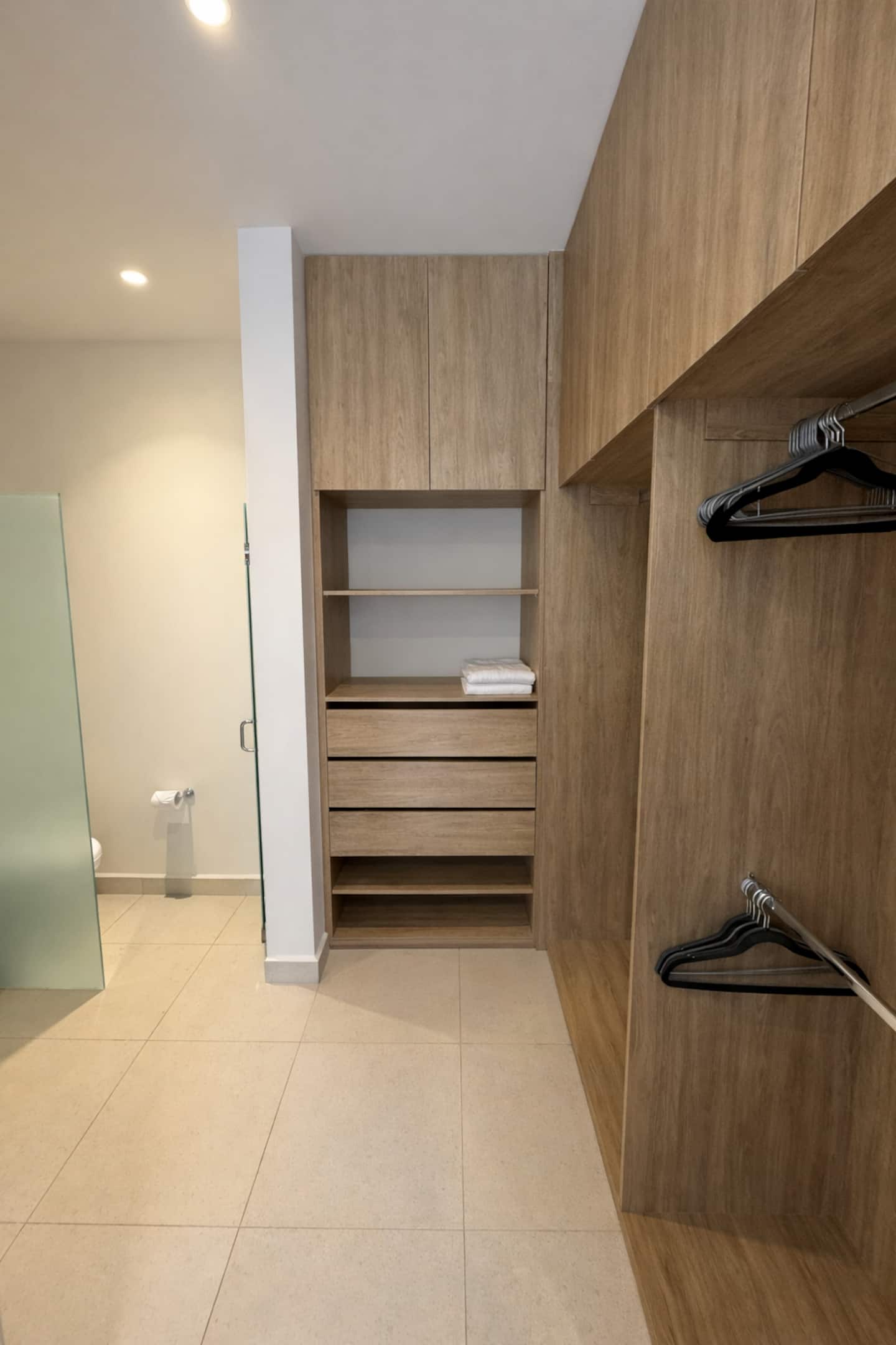 CuatroVientos 3BR | Walk to Restaurants & Cafés — photo 9