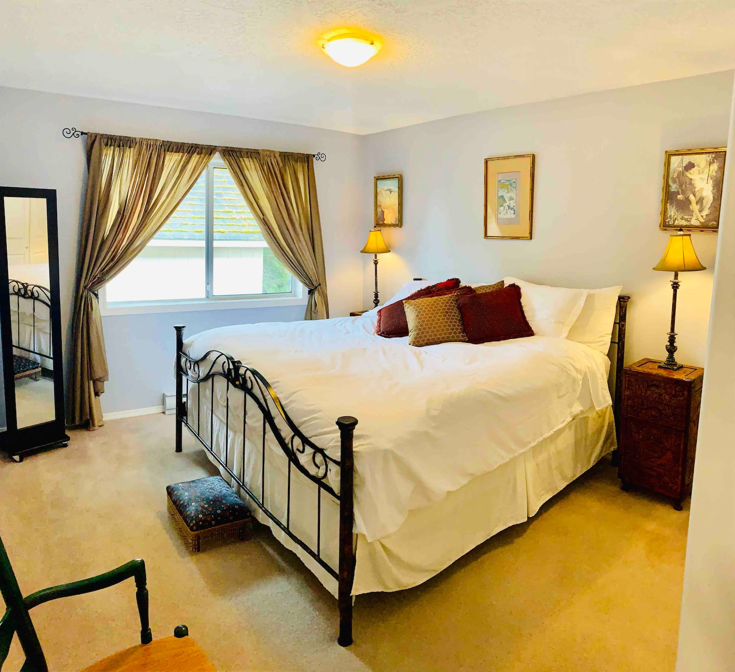 Halcyon House Tully’s Spacious 3-Bedroom — photo 17