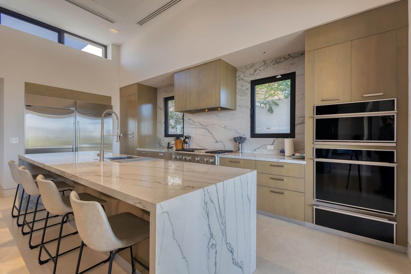 Luxe Family Villa — photo 17