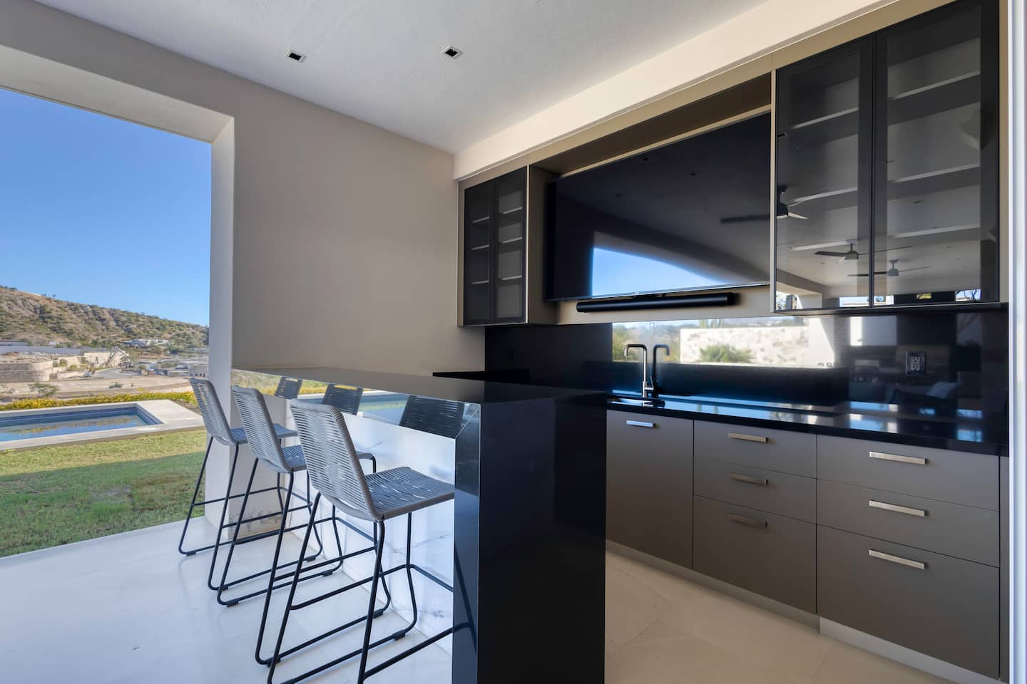 Luxe Family Villa — photo 21