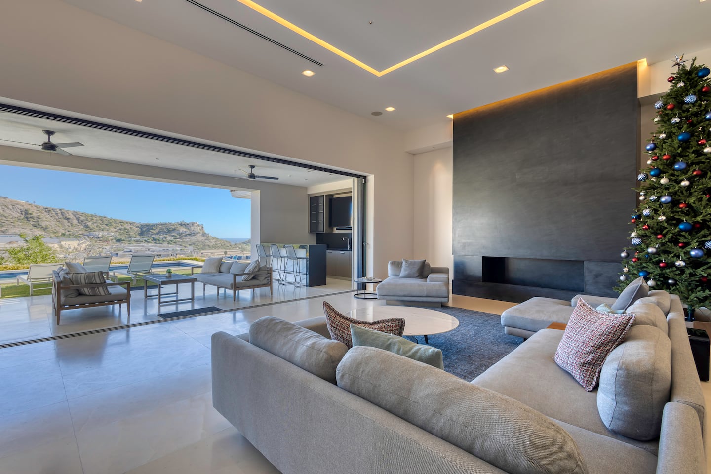 Luxe Family Villa — photo 6