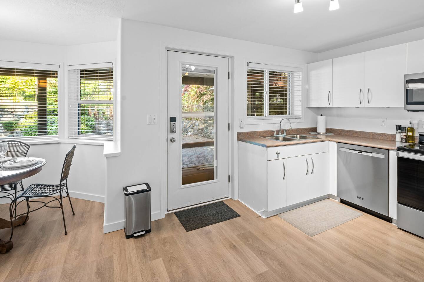 Golfside Guest-suite near YYJ — photo 9