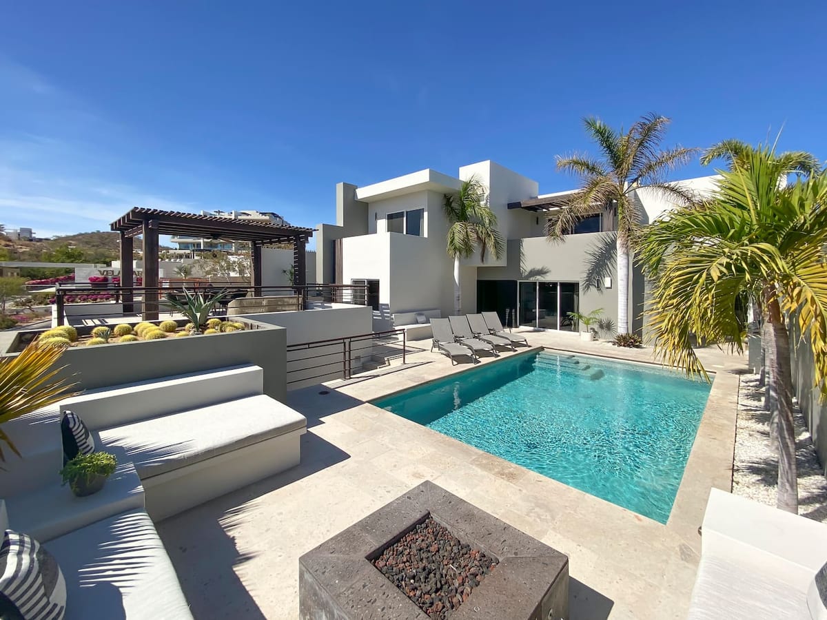 Modern Los Cabos villa with a private pool and fire pit